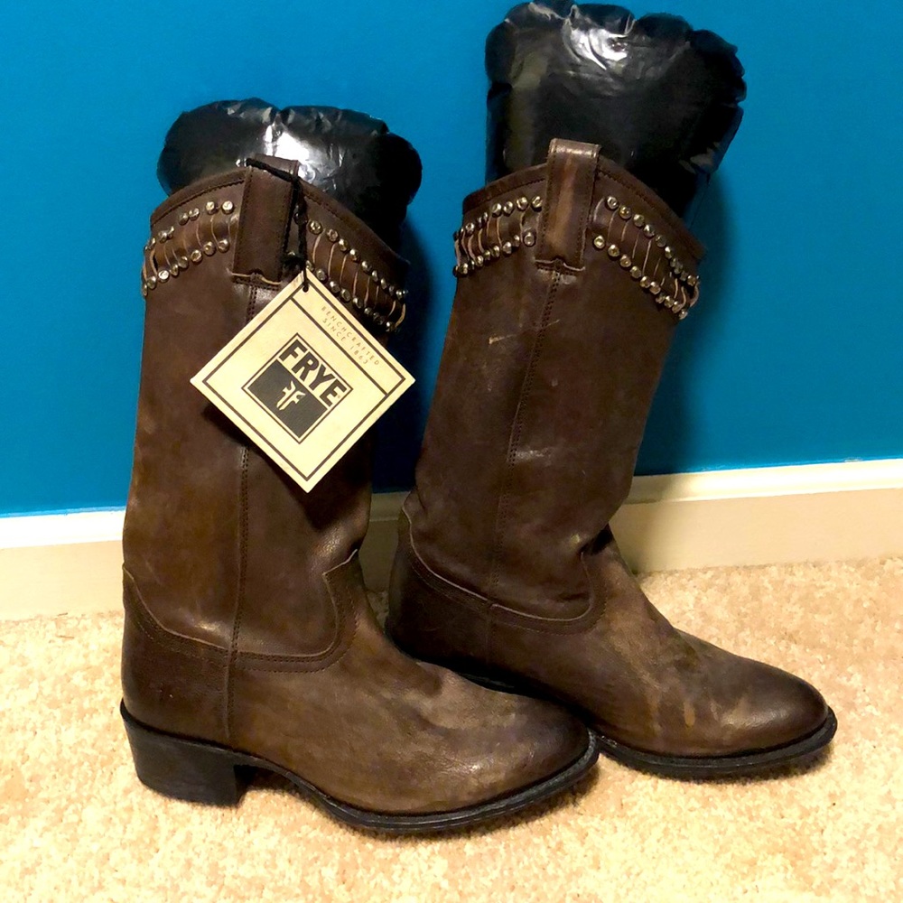 FRYE BRAND NEW WOMANS